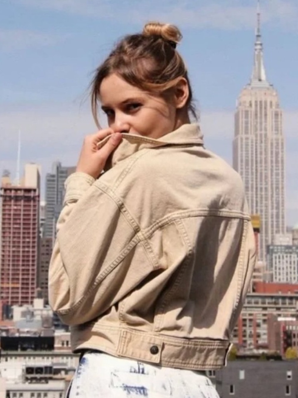 We The Free Star Crossed Boxy Cropped Denim Jacket Frappe Light Beige - Picture 5 of 13